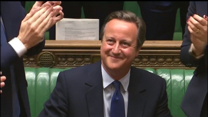 Cameronova rozlúčka bola žoviálna.