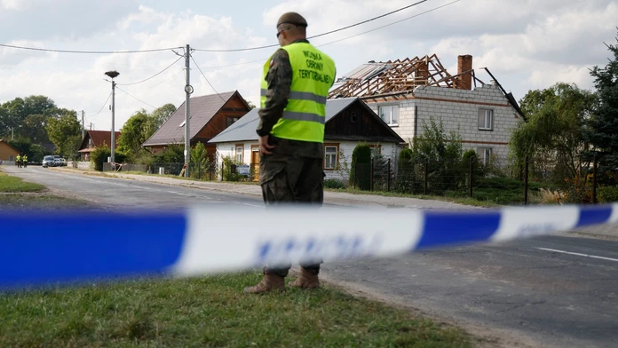 Rodinná návšteva sa zmenila na horor. Šesťročné dieťa bodol do chrbta vlastný otec