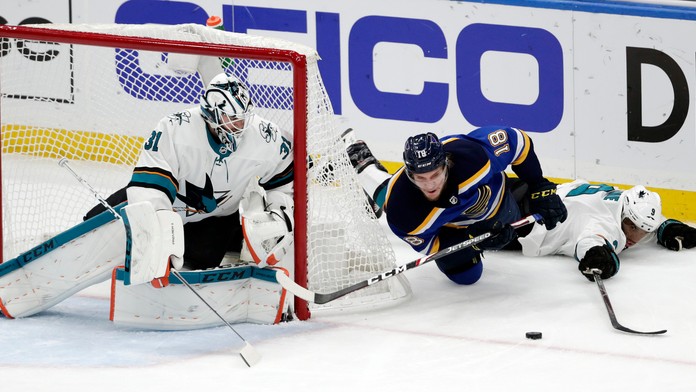 V moskovskom metre uviazli pasažieri