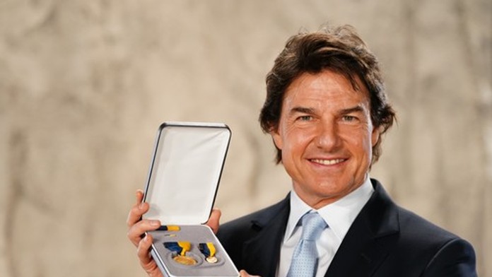 Tom Cruise dostal od amerického námorníctva najvyššie vyznamenanie za film Top Gun