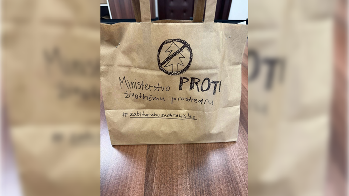 Na ministerstve skončila zásielka s výzvou na zabitie T. Tarabu. Polícia voči kuriérovi začala trestné stíhanie