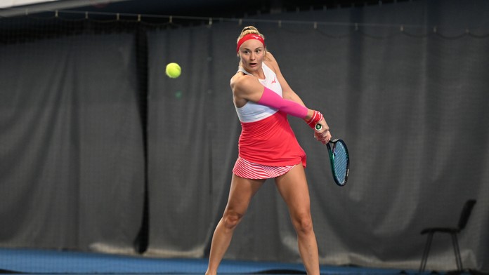 Najlepšia slovenská tenistka súčasnosti hrá odmalička s hendikepom. Operácii sa vyhýba, bojí sa zmien