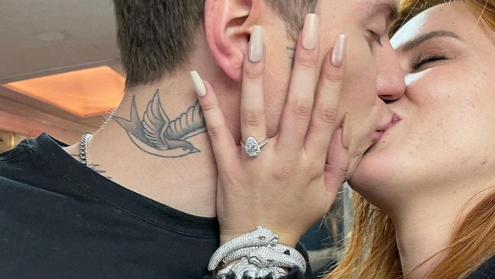 Bella Thorne sa zasnúbila