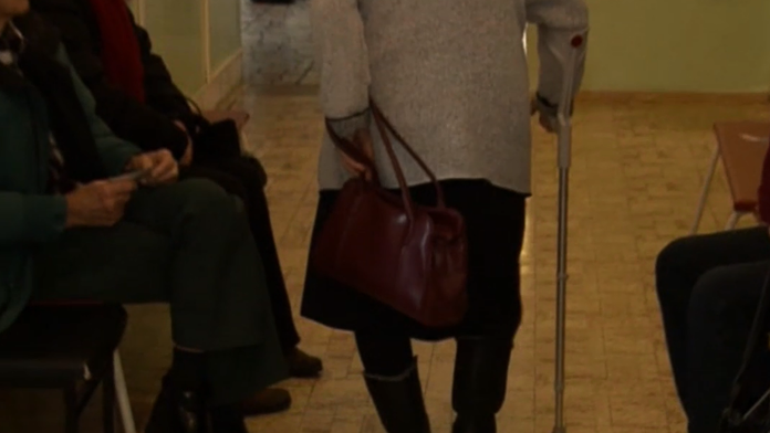 Pacienti v čakárni u lekára 