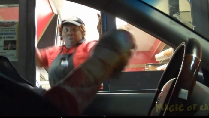 Kostým, ktorý privádza ľudí do šialenstva