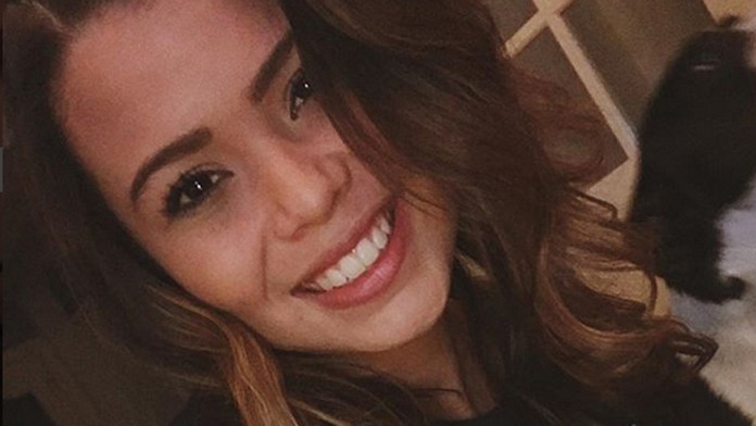 Emma Drobná vo videoklipe Remember