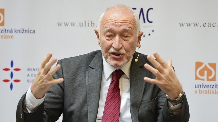 Malcolm Young na archívnej snímke z roku 2003