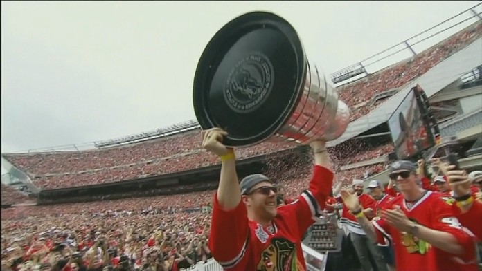 Dvojnásobný víťaz Stanleyho pohára Kris Versteeg možno do Nitry