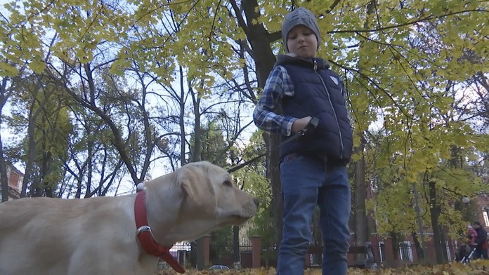 Mišo cvičeniu úplne prepadol. Tvrdé tréningy neobišli ani jeho deti