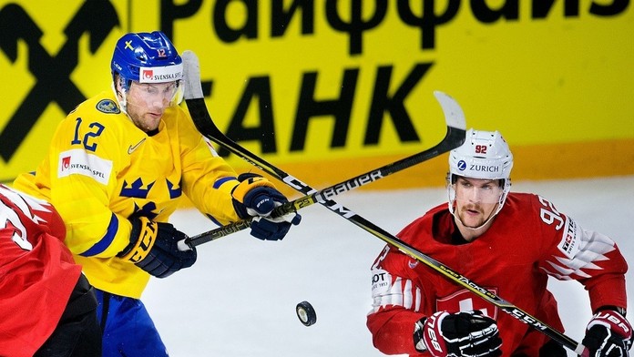Johan Larsson (Švédsko) a Gaetan Haas (Švajčiarsko).