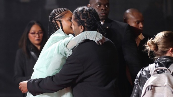 Rihanna a ASAP Rocky na The Fashion Awards v Londýne v roku 2019