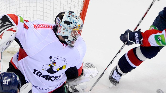 Brankár Michael Garnett na archívnej snímke.