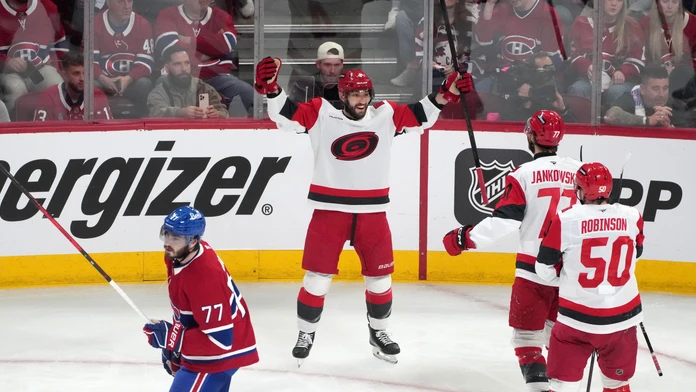 VIDEO: Predĺženie opäť v prospech Caroliny. Hurricanes zvládli ďalšiu veľkú finálovú drámu