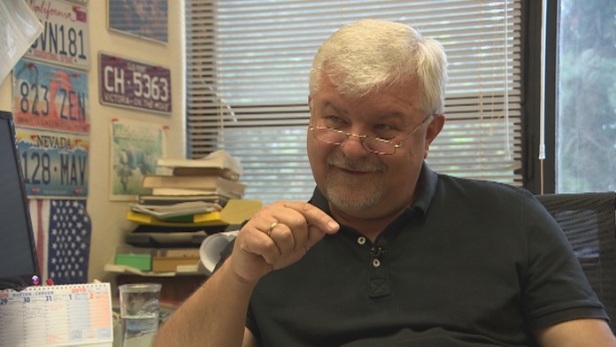 Anthony Joshua inkasuje úder od Andyho Ruiza.