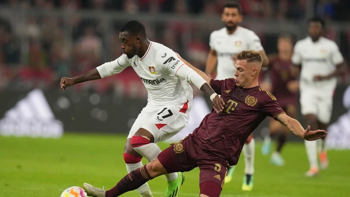 Víkend bol v Bundeslige plný prekvapení. Líder zostáva rovnaký, Bayern však znižuje stratu
