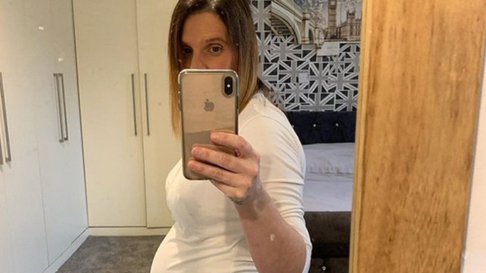 Selfie Sue Radfordovej s tehotenským bruškom.