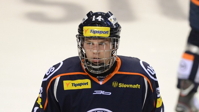 Skauti z NHL čoraz častejšie vyhľadávajú zápasy HC Košice. V drese slovenského majstra púta ich pozornosť 17-ročný obranca Erik 