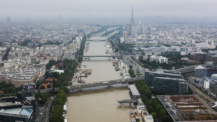 Zaplavený Paríž.