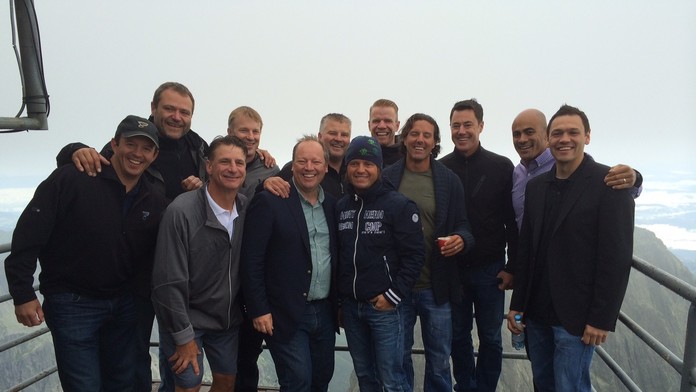 Hviezdy St. Louis Blues na Lomnickom štíte spolu s generálnym riaditeľom Markízy Matthiasom Settelem, šéfom spravodajstva Henric