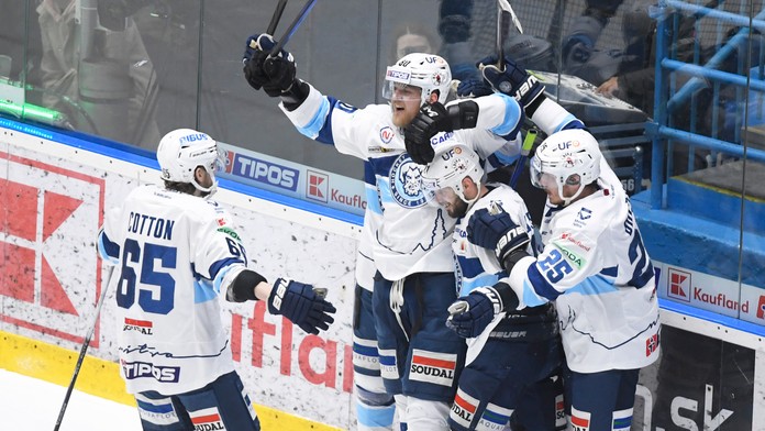 Na snímke gólová radosť hráčov Nitry.