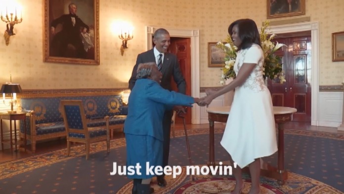 Až 106-ročná pani roztancovala Obamovcov.