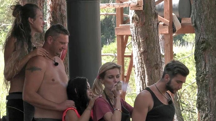 Farmári si dali vzájomnú masáž