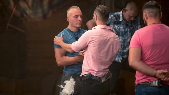 Filip sa lúčil so szlami v očiach