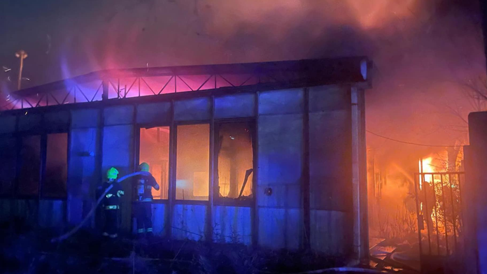 Požiar unimobuniek v Bratislave