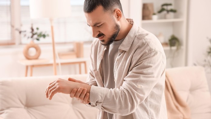 Bolesť ruky (ilustračná snímka)