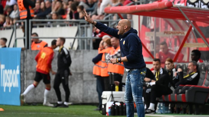 Zemetrasenie v Dunajskej Strede. Skončil tréner Guľa aj jeho asistent