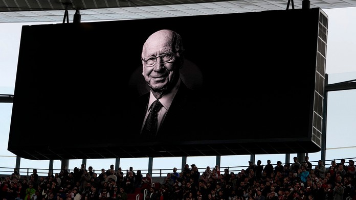 Príčina úmrtia futbalovej legendy Bobbyho Charltona je známa