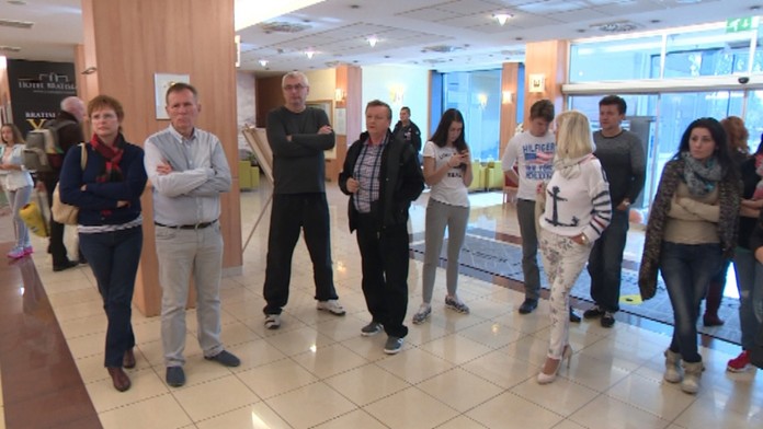 Nespokojní dovolenkári.