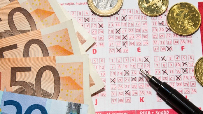 Od 14 miliónov ju delilo jediné číslo. Aj tak si z lotérie odniesla sumu, ktorá jej zmení život