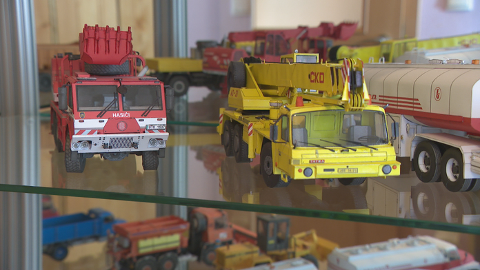 Profesionálnemu vodičovi učarovalo umenie. Vyrába originálne modely