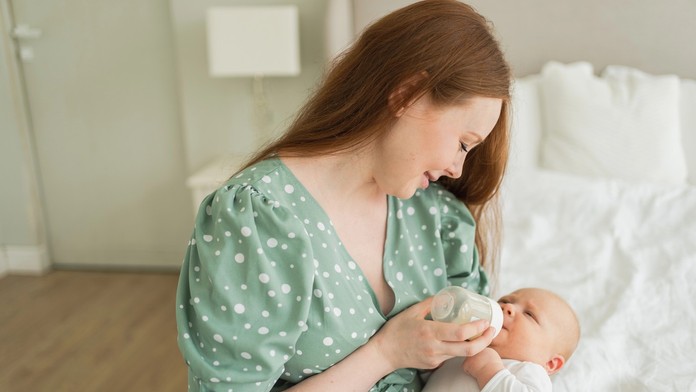 Obľúbené dojčenské mlieko sťahujú zo slovenského trhu. Môže ohroziť zdravie detí, varujú