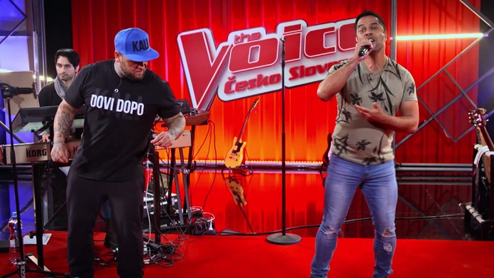 Ibi ukázal v spoločnosti sesternicu. Nikto nečakal, čo bude nasledovať.mp4