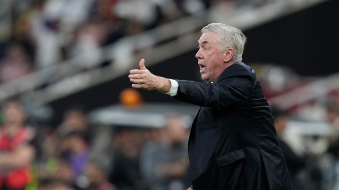 Tréner Carlo Ancelotti sa vyjadril k špekuláciám o jeho údajnom odchode z Realu. Poskytol jasné stanovisko