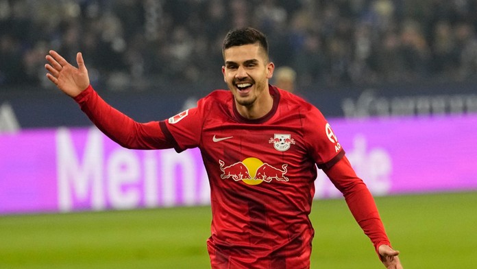 Šialený reštart Bundesligy pokračuje. Bayern doma zaváhal, Wolfsburg i Lipsko sa strelecky vybláznili