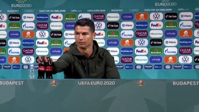 Cristiano Ronaldo nemá rád sladené nápoje.