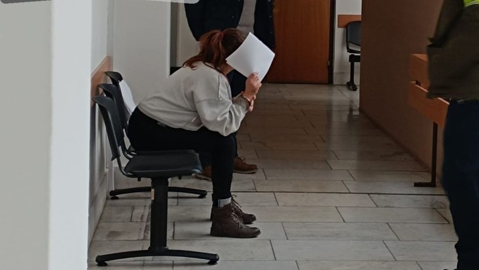 Na mol opitá mladá žena zaútočila na svojho manžela nožom. Hrozia jej roky za mrežami