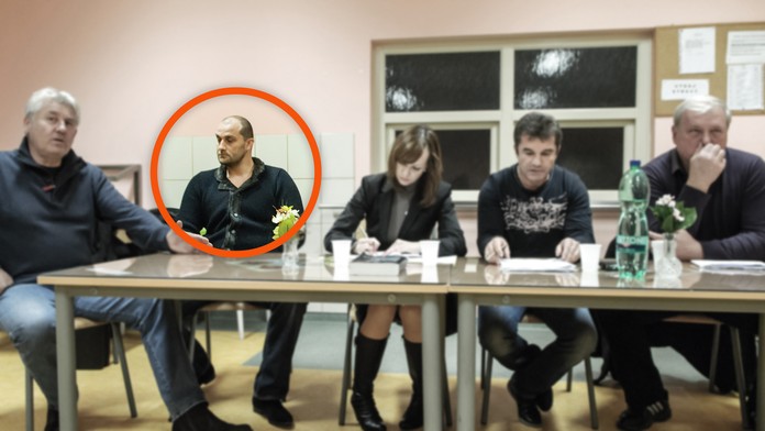 Norbert Bödör ( na snímke druhý zľava).