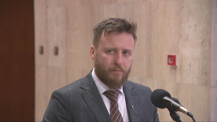 Pandemická komisia slovenskej vlády schválila štatúty odborných pracovných skupín, ktoré budú skúmať odporúčania WHO
