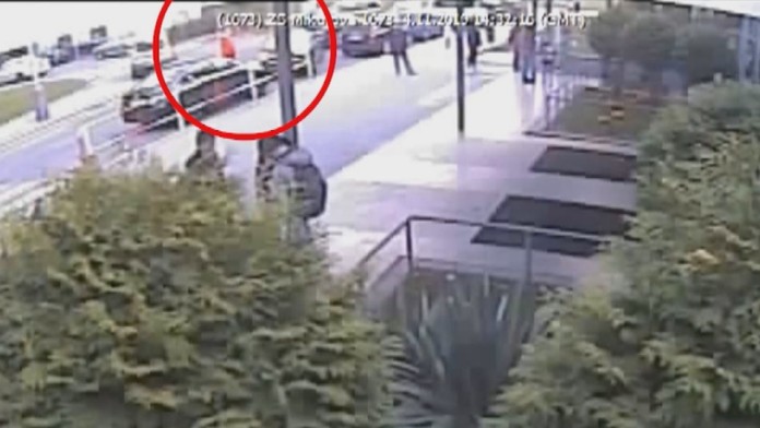 Matías Vecino z Interu Miláno oslavuje gól v LM na pôde Borussie Dortmund.