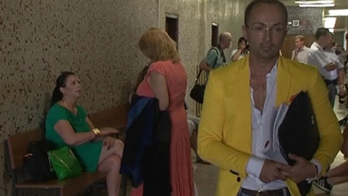 Versace proti Mojsejovej
