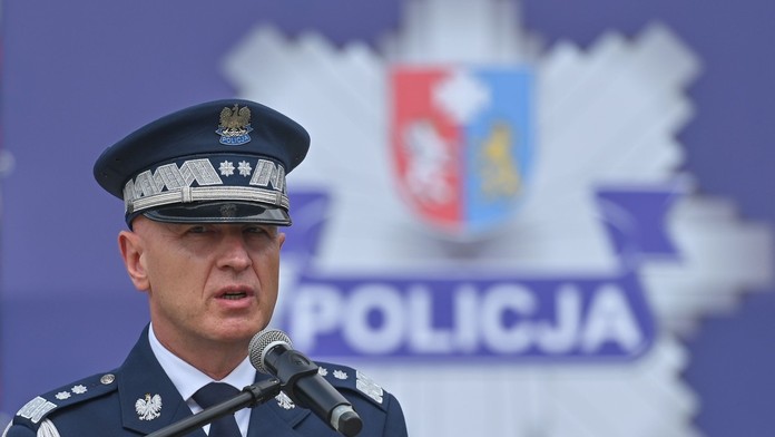Šéf poľskej polície potvrdil, že v jeho kancelárii vybuchol granátomet, ktorý mu darovali na Ukrajine
