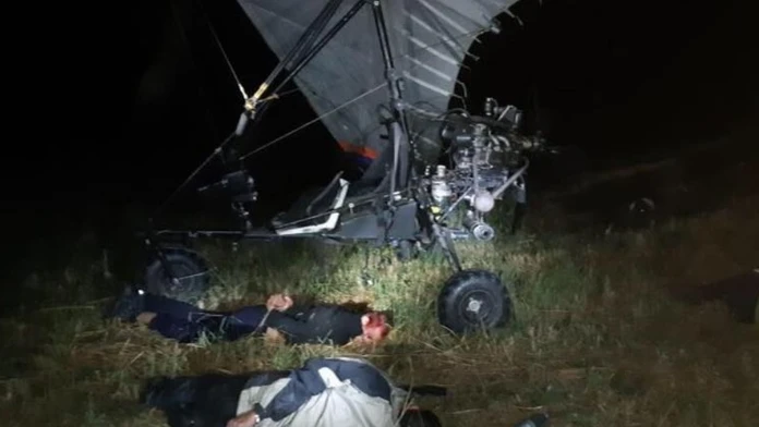 Mužov zadržala polícia.