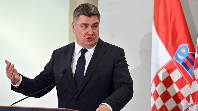 Chorvátsky prezident nahneval Kyjev. Tvrdí, že na Krym môžu Ukrajinci zabudnúť
