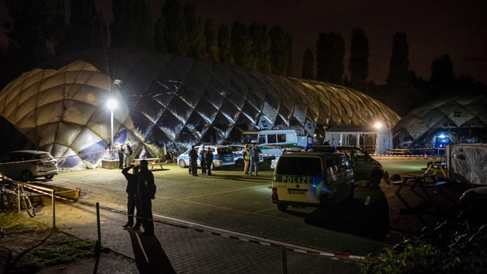 Berlínsky utečenecký tábor.