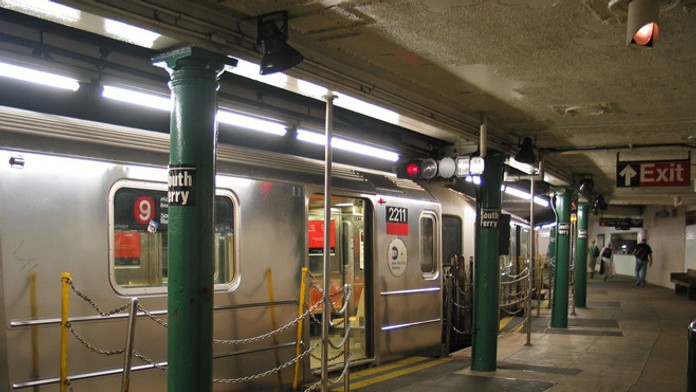 Stanica South Ferry v newyorskom metre.