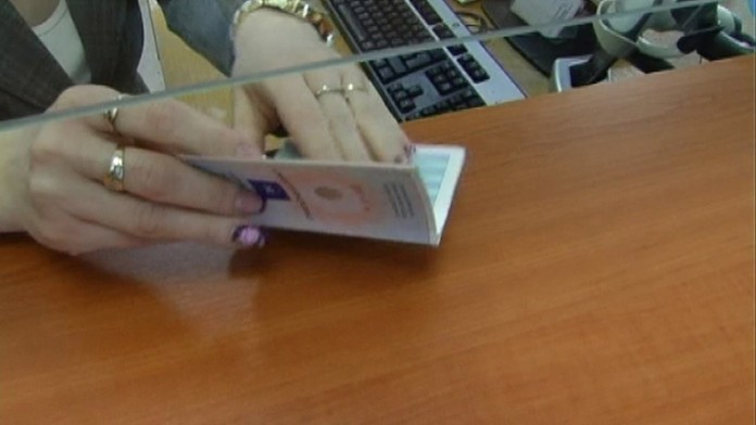 Prihlasovanie áut - ilustračné foto.